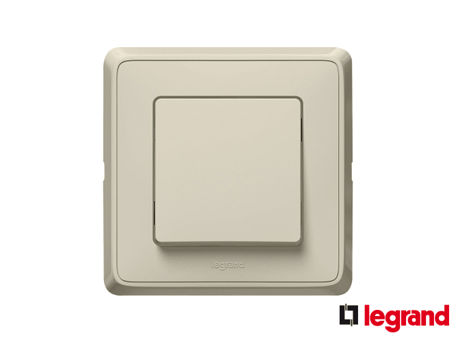 Електрофурнітура Legrand Cariva