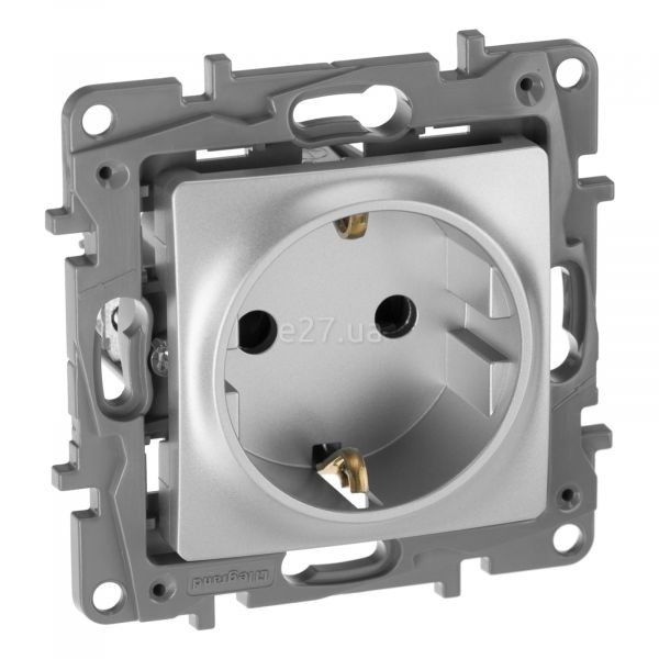 Розетка 220В Legrand 672422 Etika