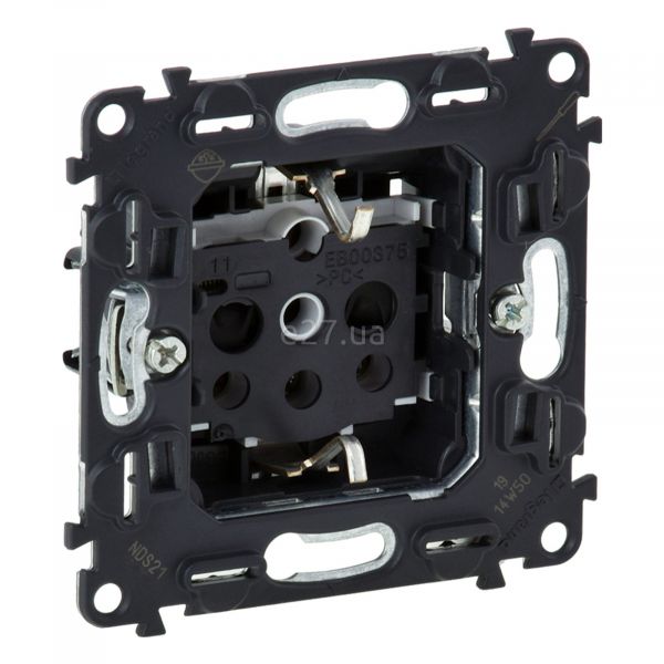 Розетка 220В Legrand 753029 Valena In'Matic