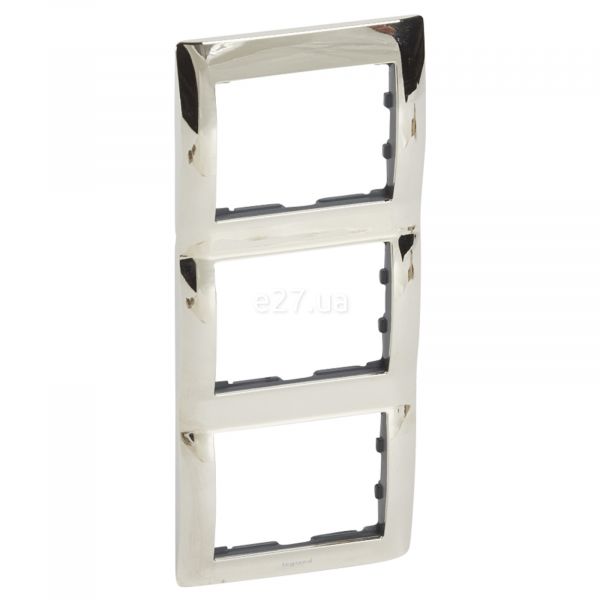 Рамка 3 поста Legrand 771937 Galea Life