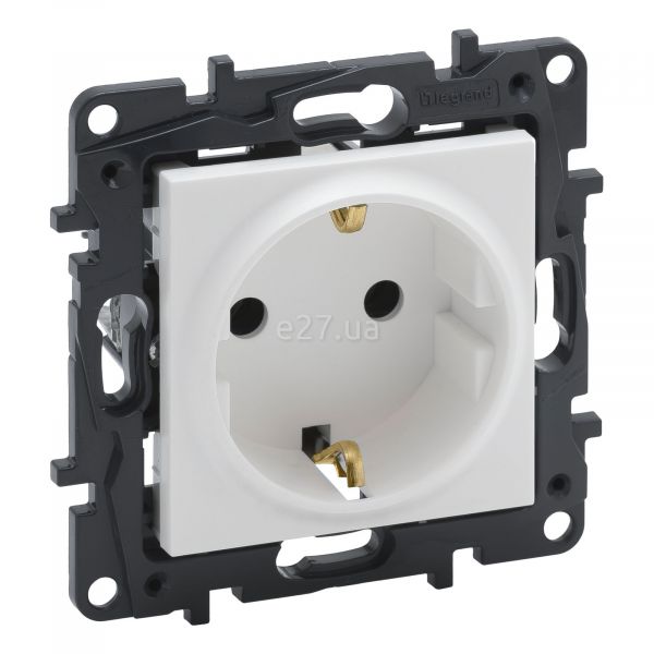 Розетка 220В Legrand 863120 Niloe Step