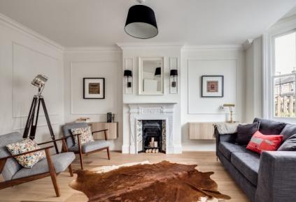 Бра в гостиной